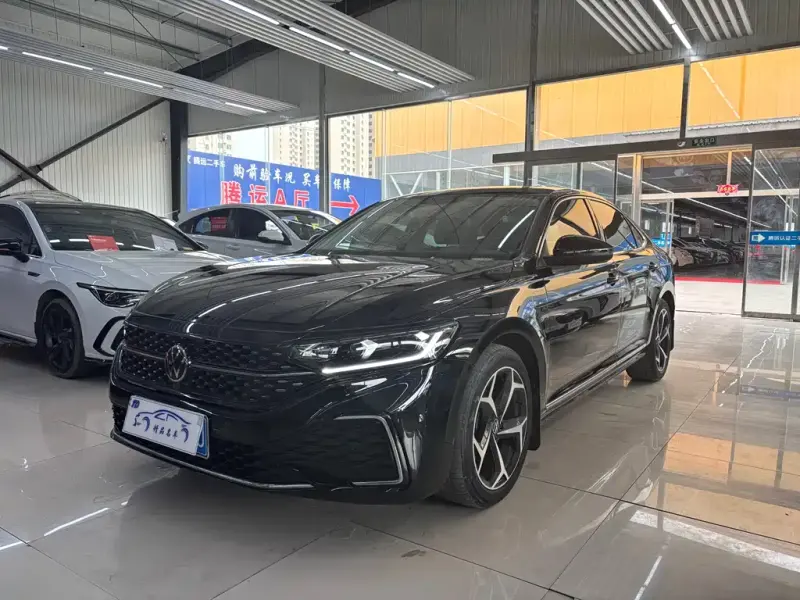 Volkswagen Passat, 2024