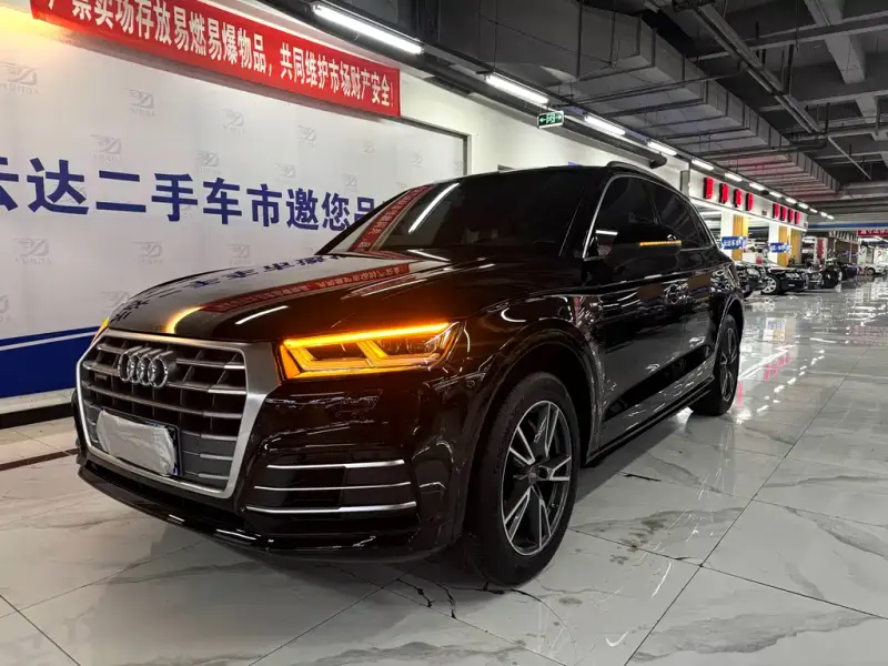 Audi Q5L, 2019