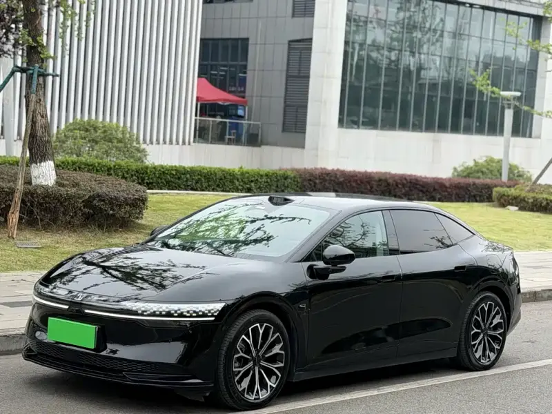 Zeekr 007, 2024