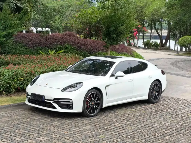 Porsche Panamera, 2014