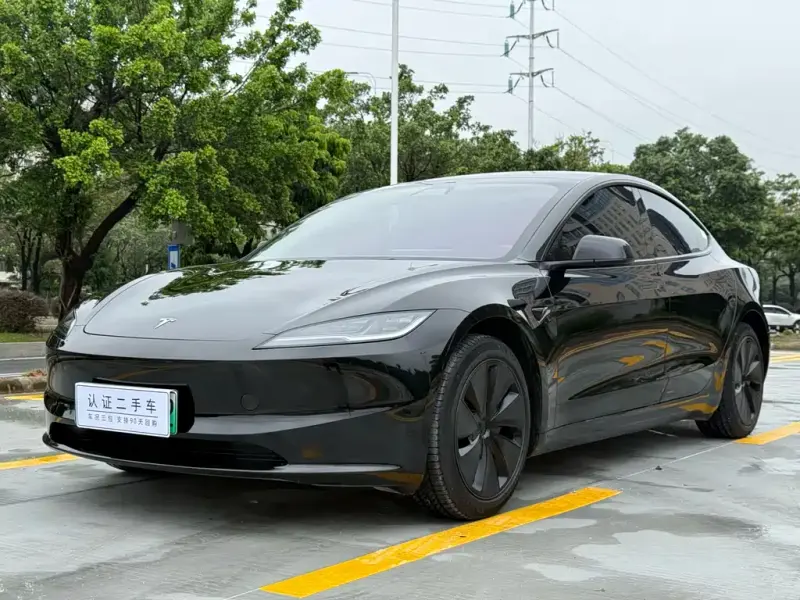 Tesla Model 3, 2024