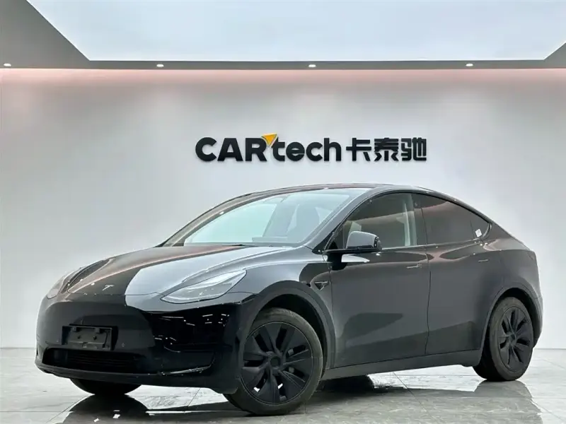 Tesla Model Y, 2023