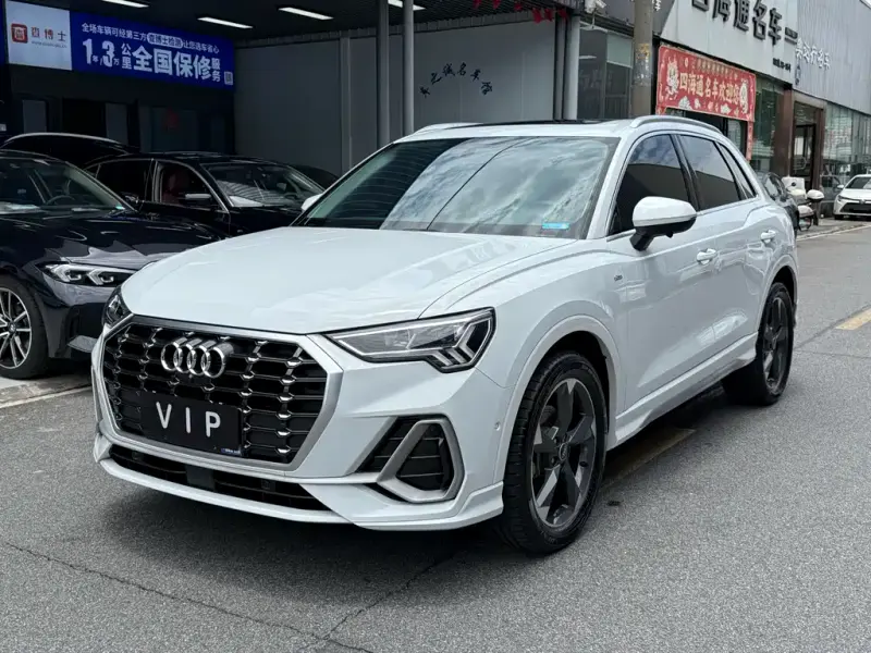 Audi Q3, 2022