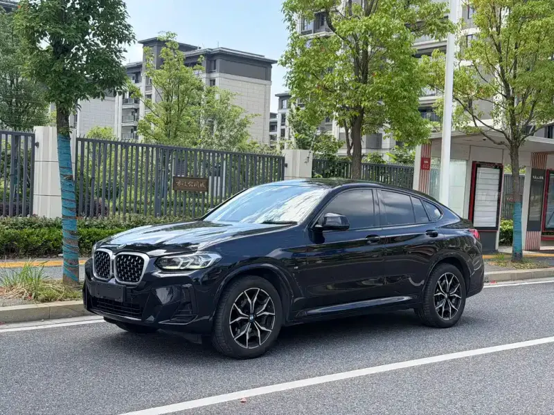 BMW X4, 2022