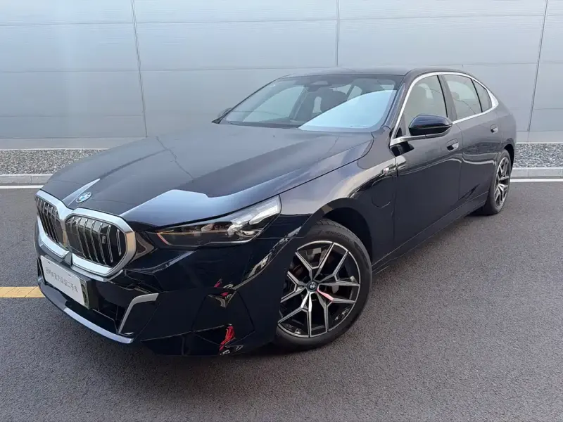 BMW i5, 2025