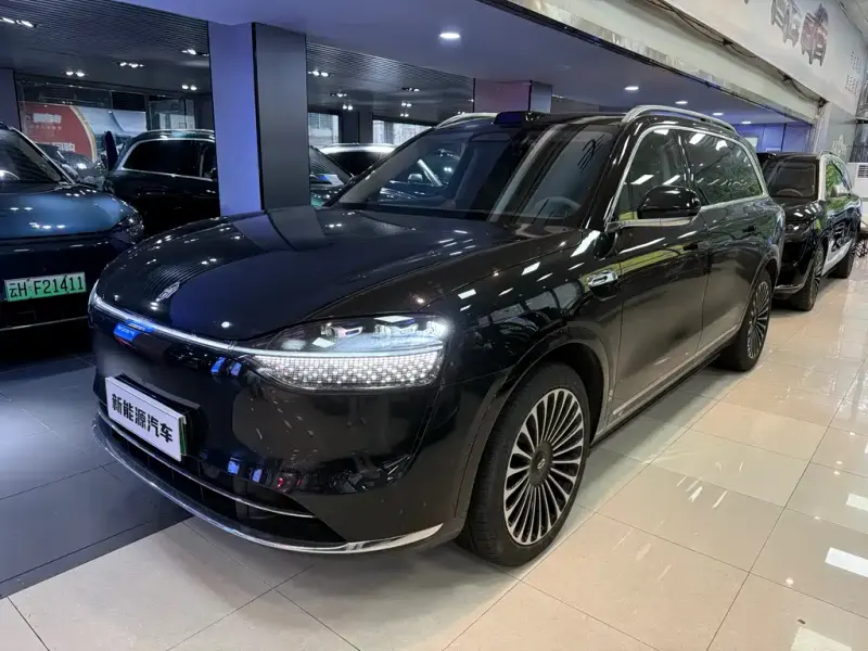 AITO M9, 2025
