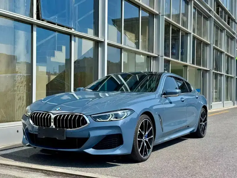 BMW 8 Series, 2022