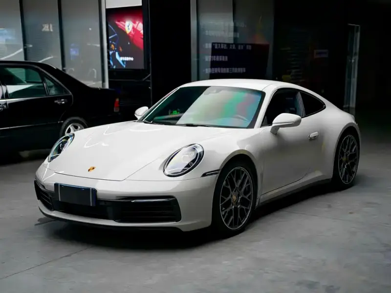 Porsche 911, 2023