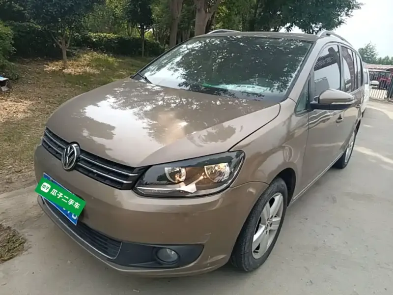 Volkswagen Touran, 2015