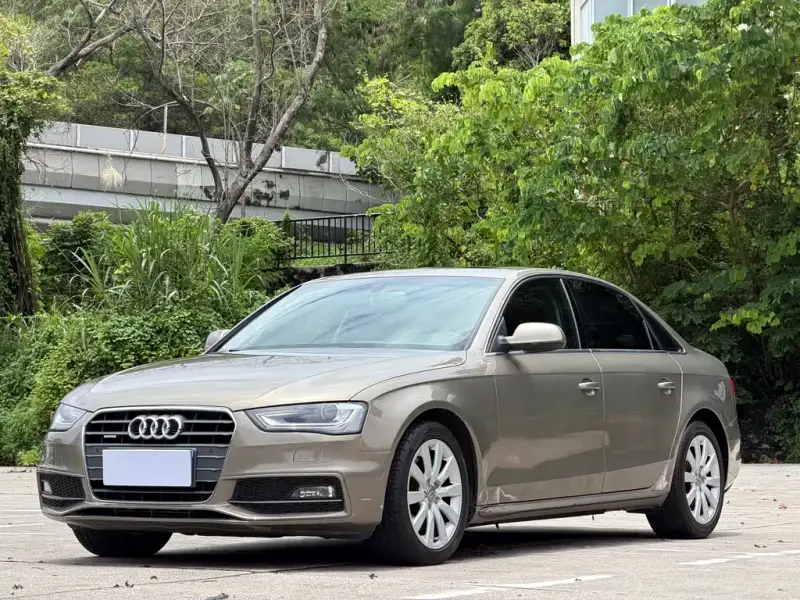 Audi A4L, 2014