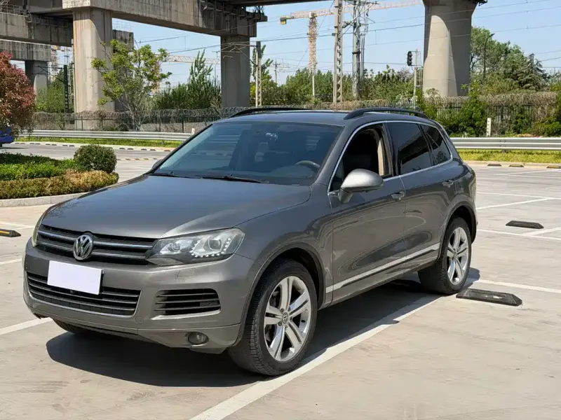 Volkswagen Touareg, 2011