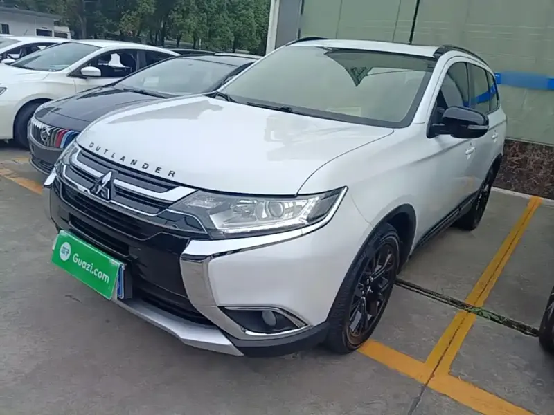 Mitsubishi Outlander, 2018
