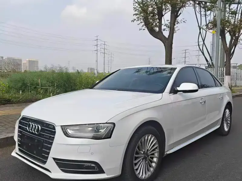 Audi A4L, 2016