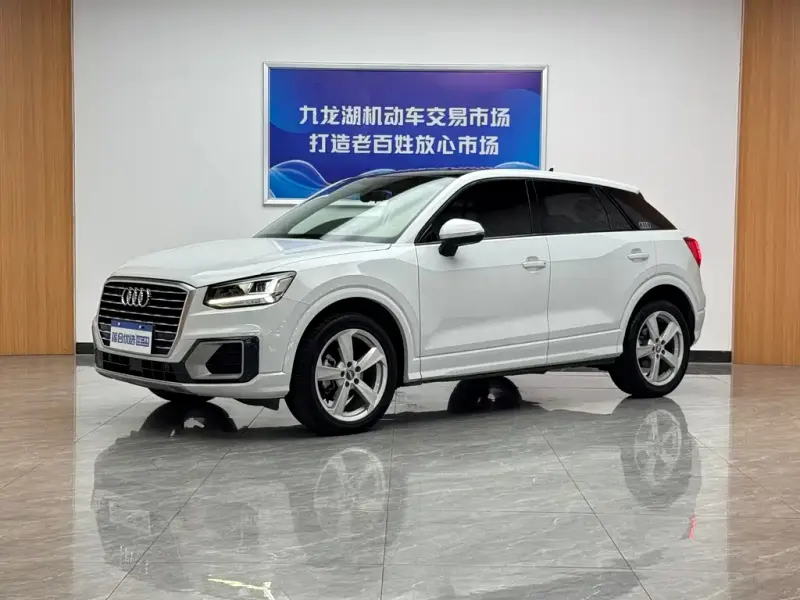 Audi Q2L, 2020