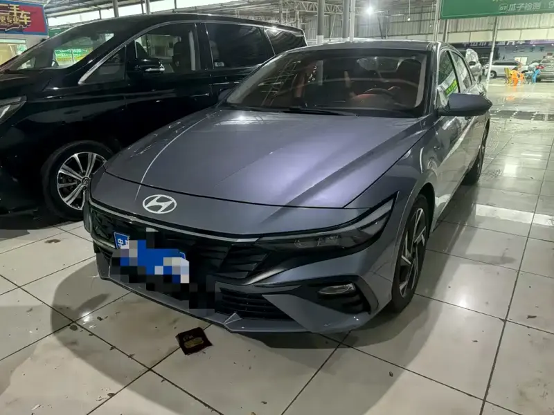 Hyundai Elantra, 2024