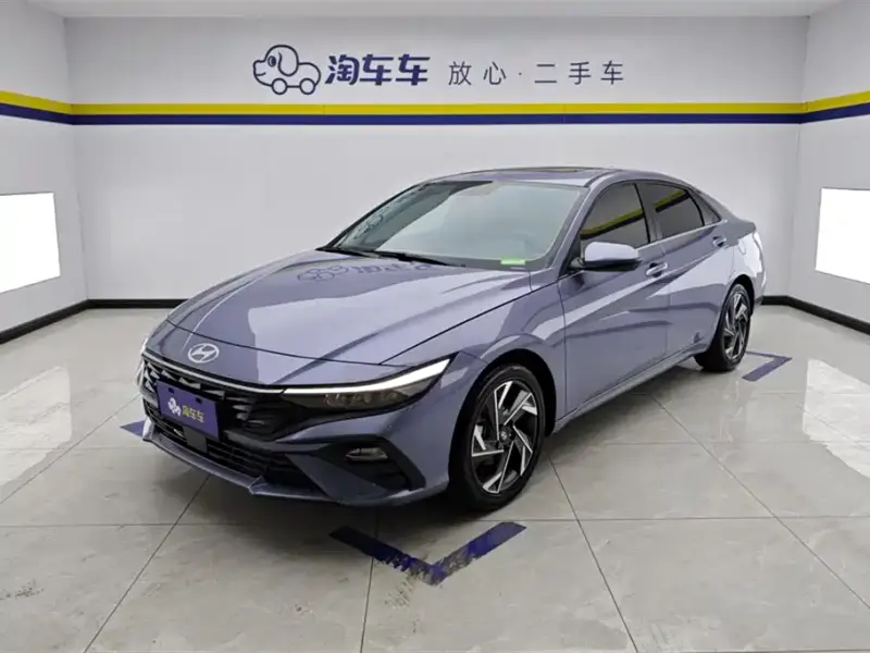 Hyundai Elantra, 2025