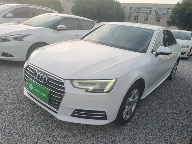 Audi A4L, 2018