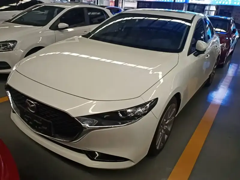 Mazda 3 Axela, 2024