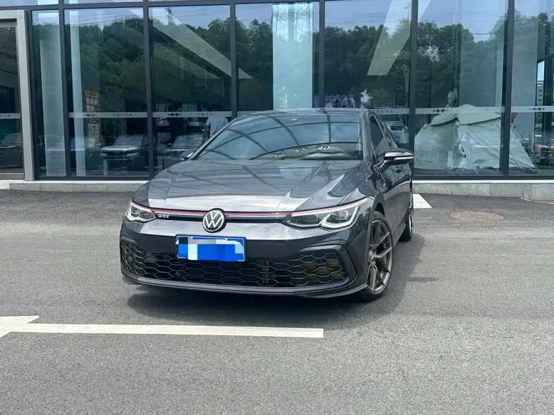 Volkswagen Golf GTI, 2022
