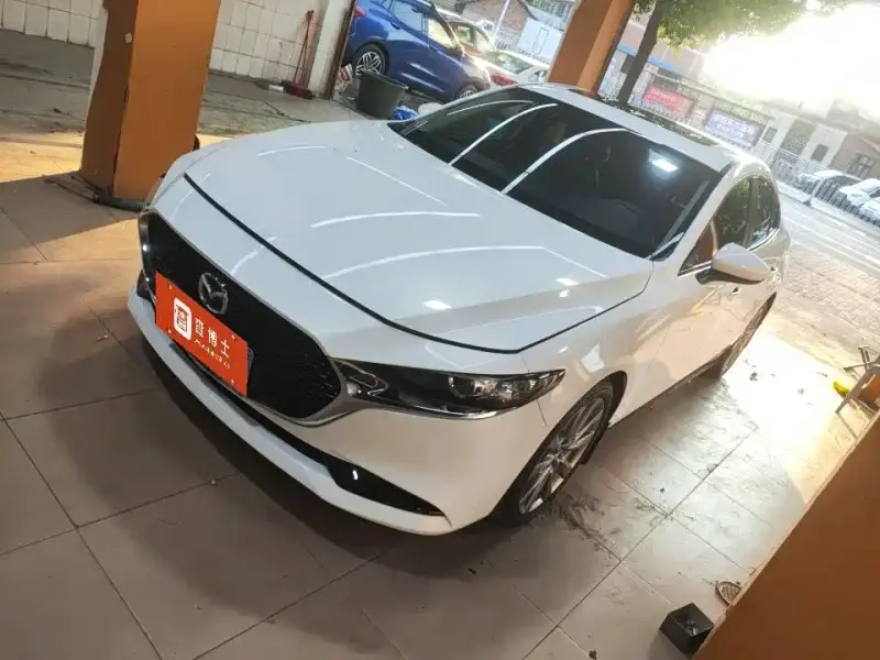 Mazda 3 Axela, 2022