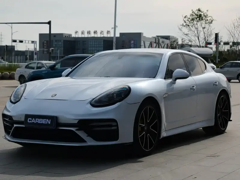 Porsche Panamera, 2010