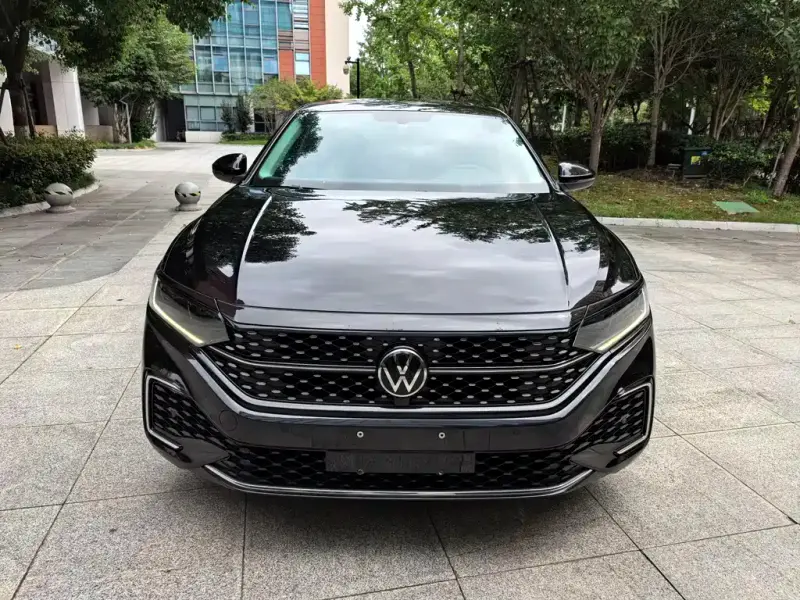 Volkswagen Passat, 2022