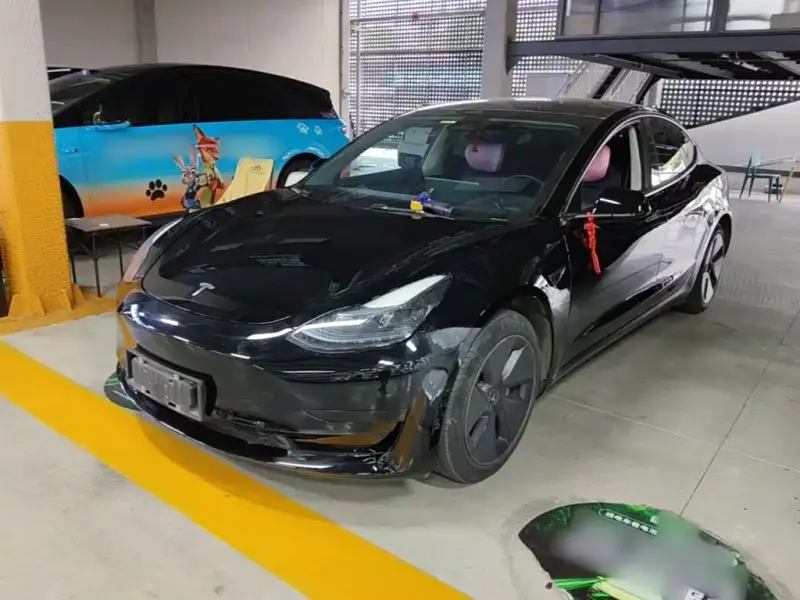 Tesla Model 3, 2023