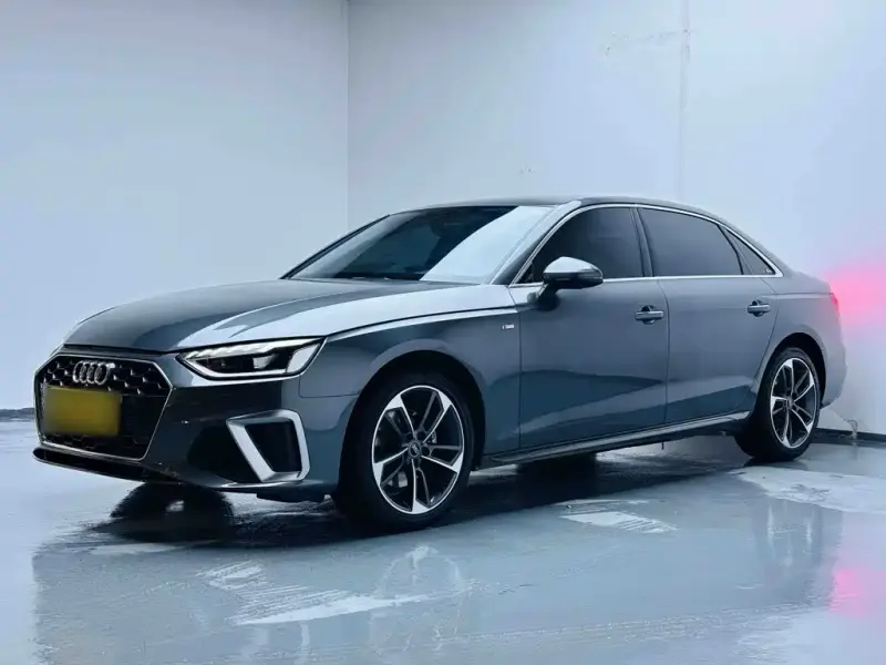 Audi A4L, 2023