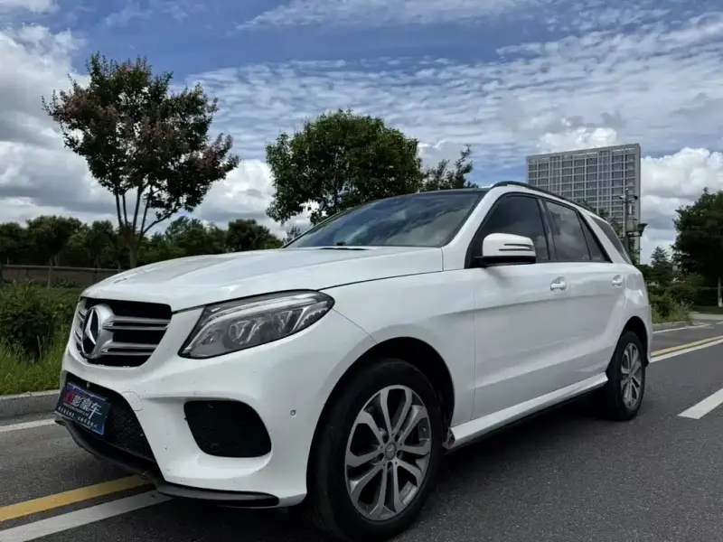 Mercedes-Benz GLE( ), 2016