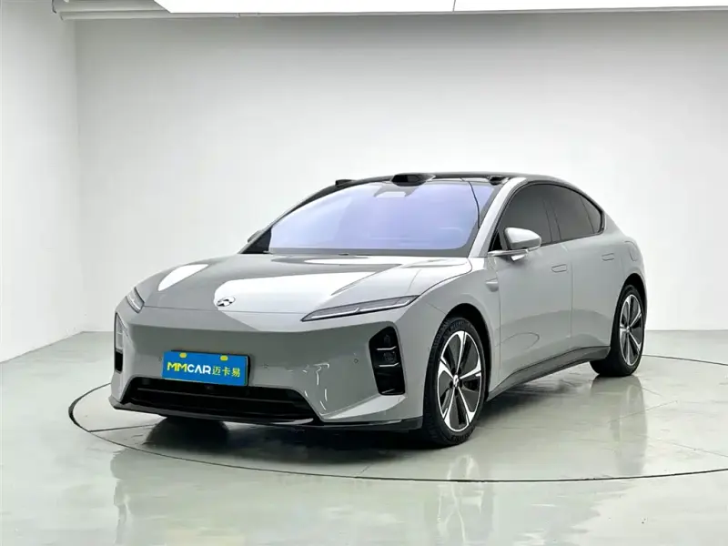 NIO ET5, 2025