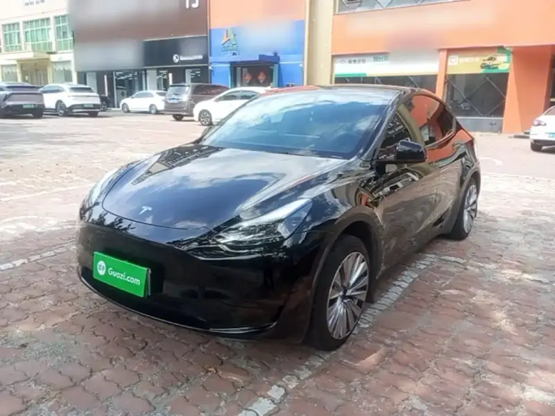 Tesla Model Y, 2023