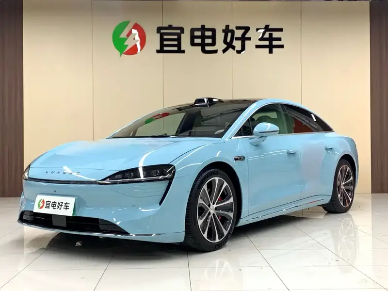 Luxeed Zhijie S7, 2025