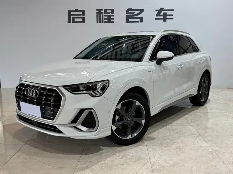 Audi Q3, 2023