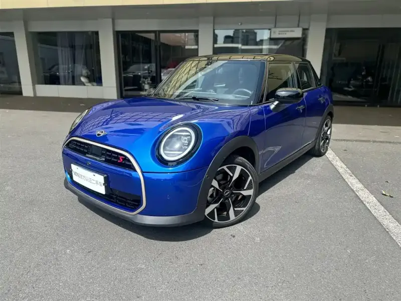 MINI Mini, 2024