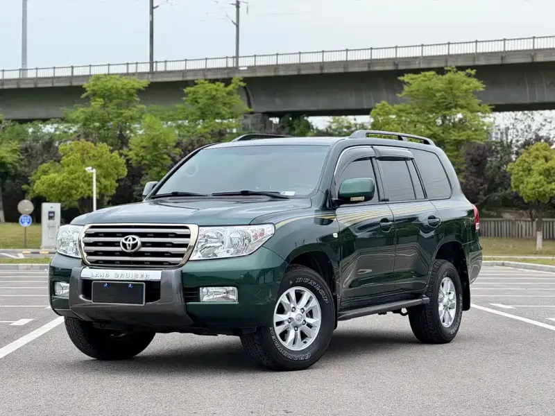Toyota Land Cruiser, 2011