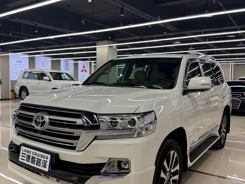 Toyota Land Cruiser, 2015