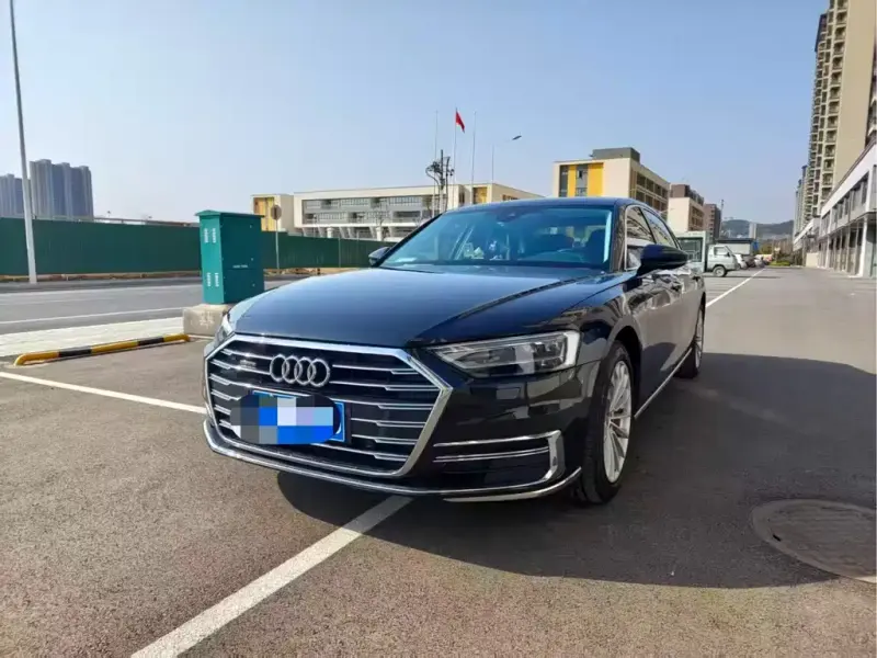 Audi A8, 2022