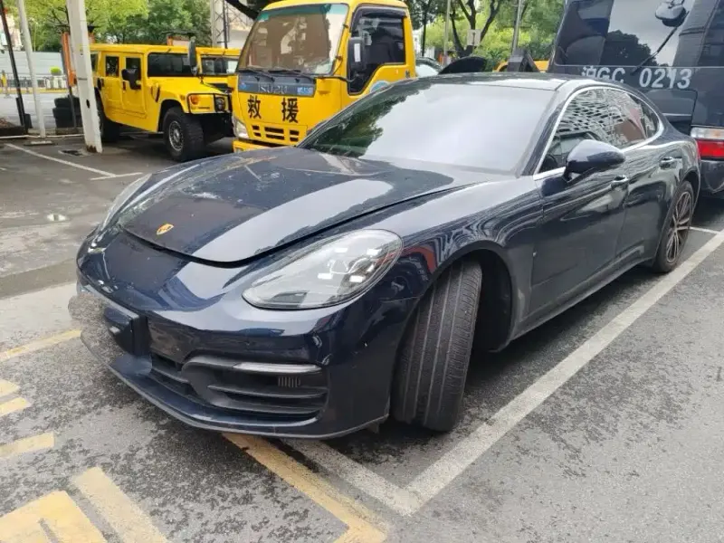 Porsche Panamera, 2021