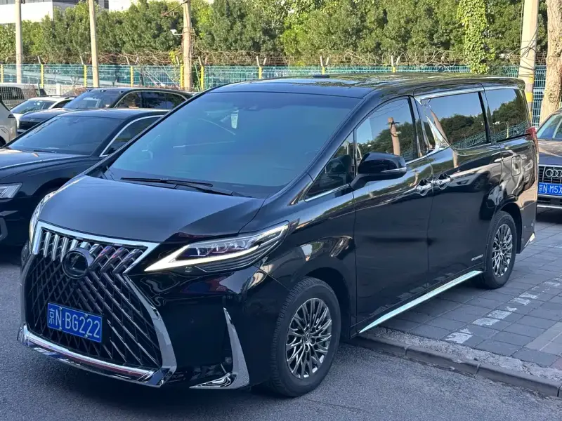 Lexus LM, 2021