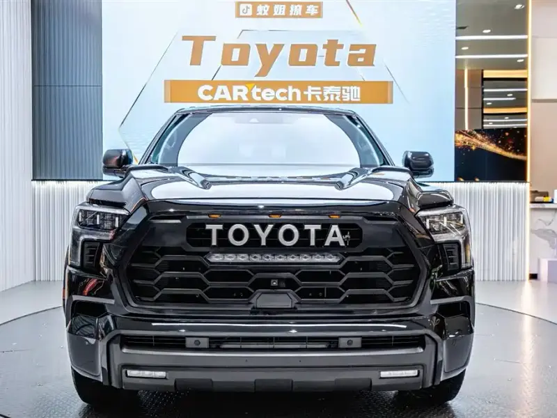 Toyota Sequoia, 2023