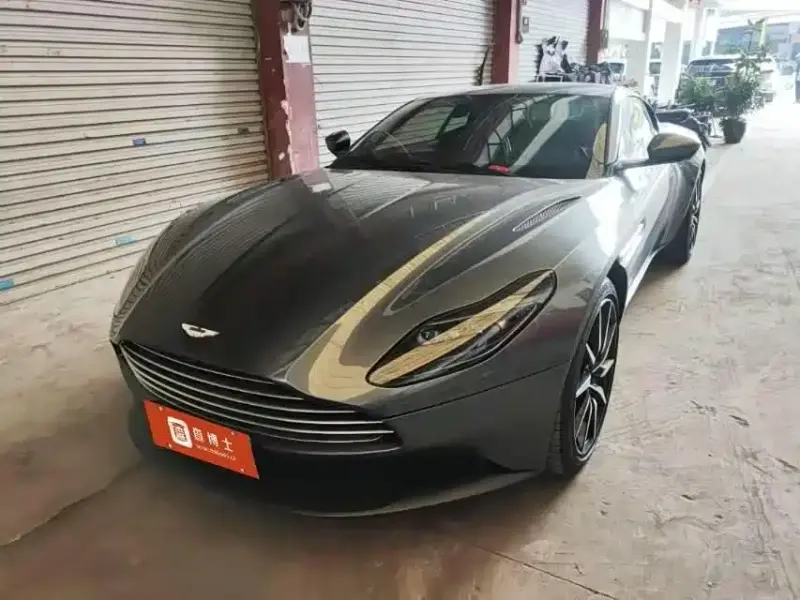 Aston Martin DB11, 2020