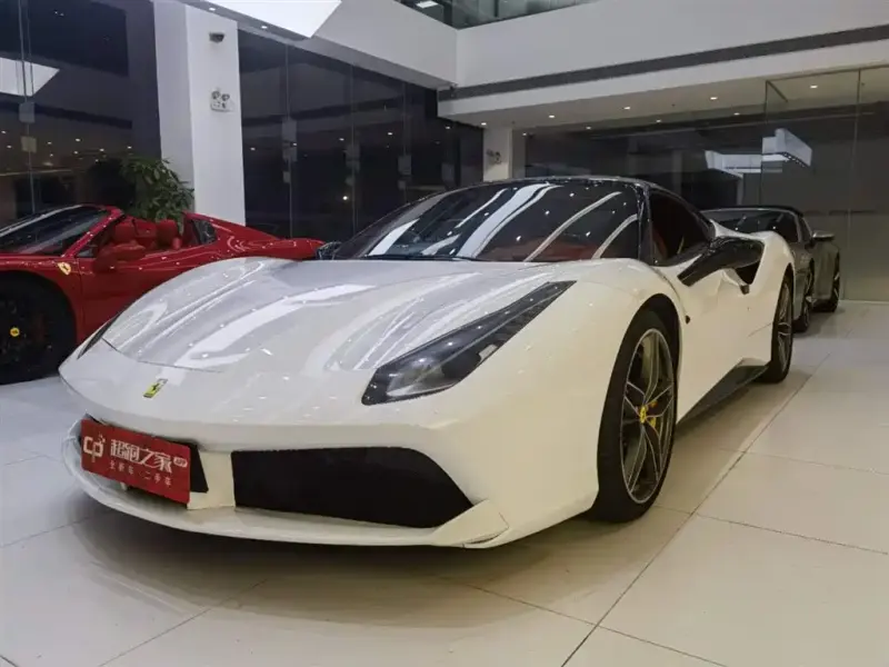 Ferrari 488, 2016