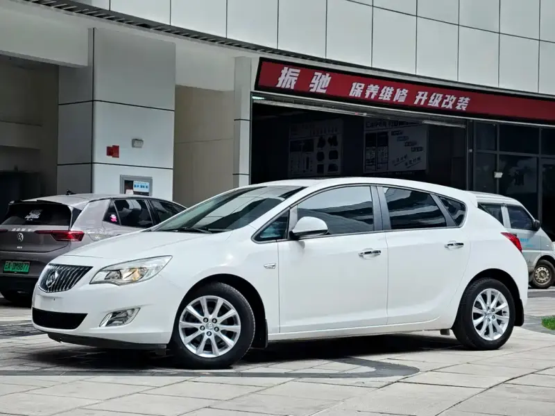 Buick Excelle, 2014
