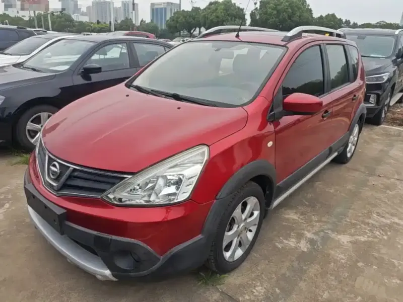 Nissan Livina, 2015