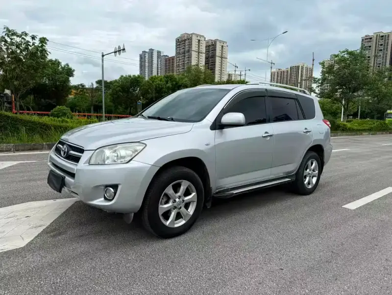 Toyota RAV4, 2012
