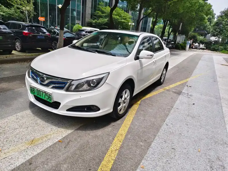 BYD e5, 2017