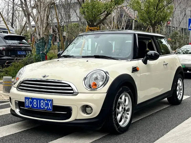 MINI Mini, 2014
