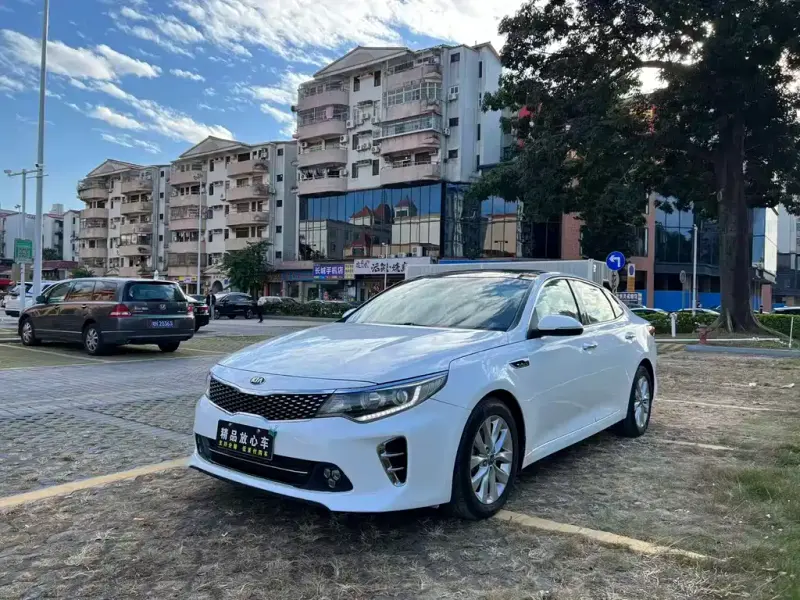 Kia K5, 2017