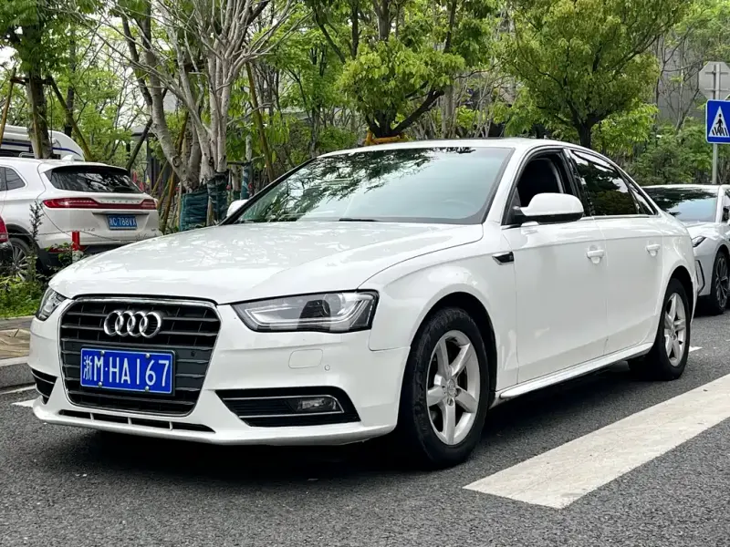Audi A4L, 2014