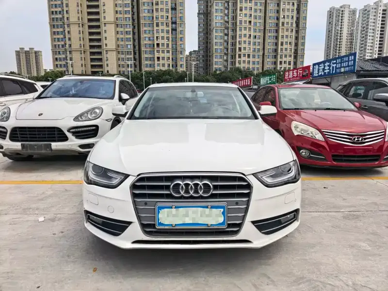 Audi A4L, 2015